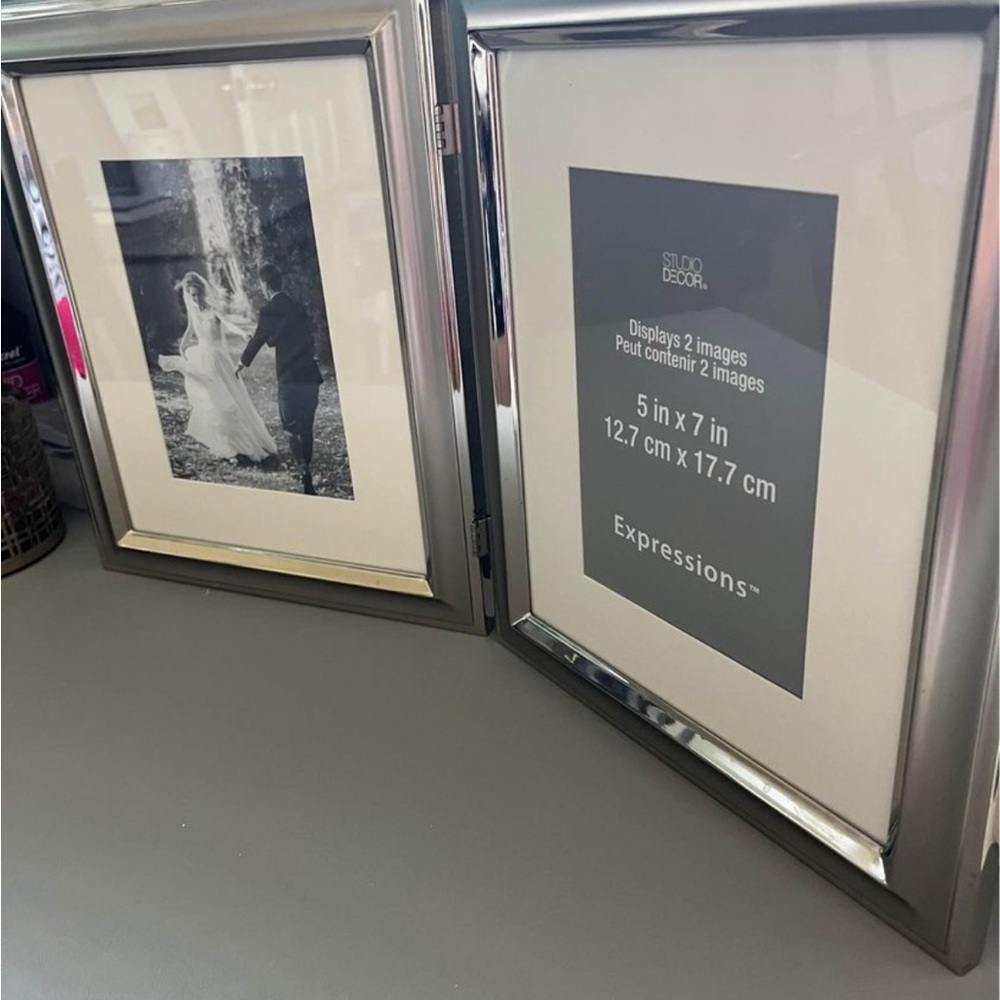 New wedding photo frame